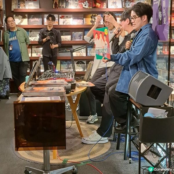 黃志淙出現在李惠利知專