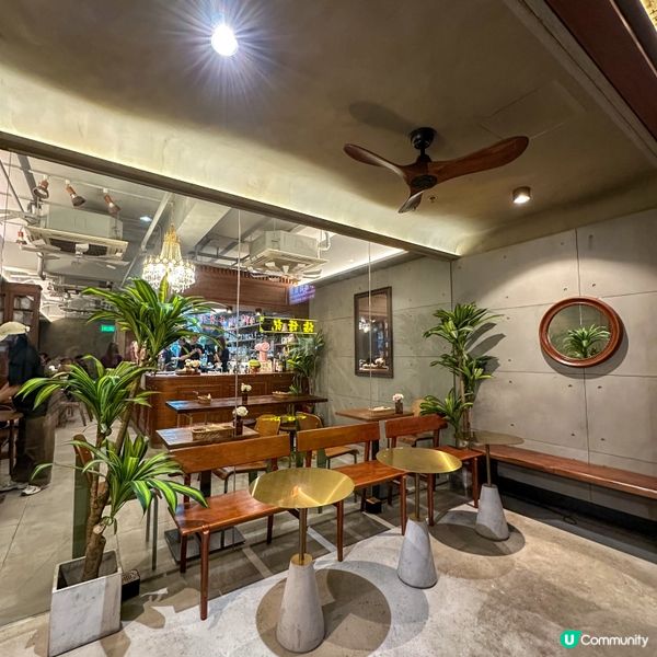 旺角Liberty Coffee & Wine係佐敦開左新分...