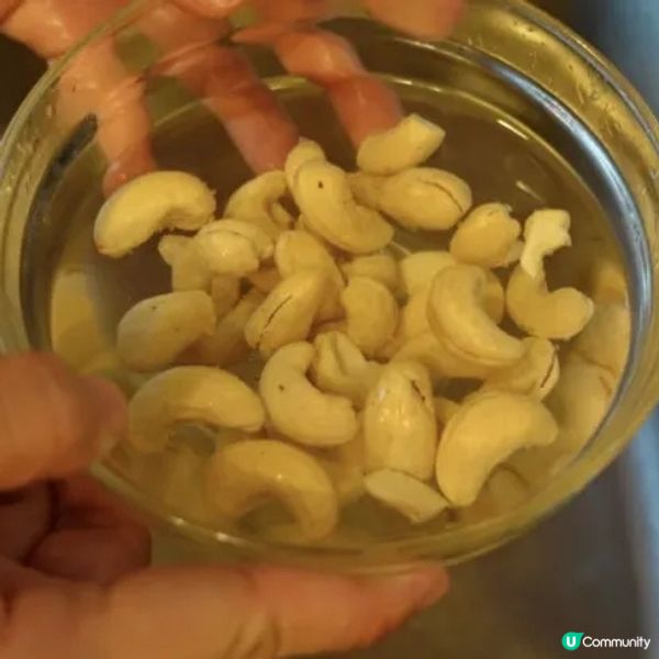 太子參麥冬沙參海玉竹腰果湯

