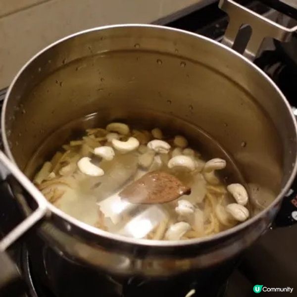 太子參麥冬沙參海玉竹腰果湯

