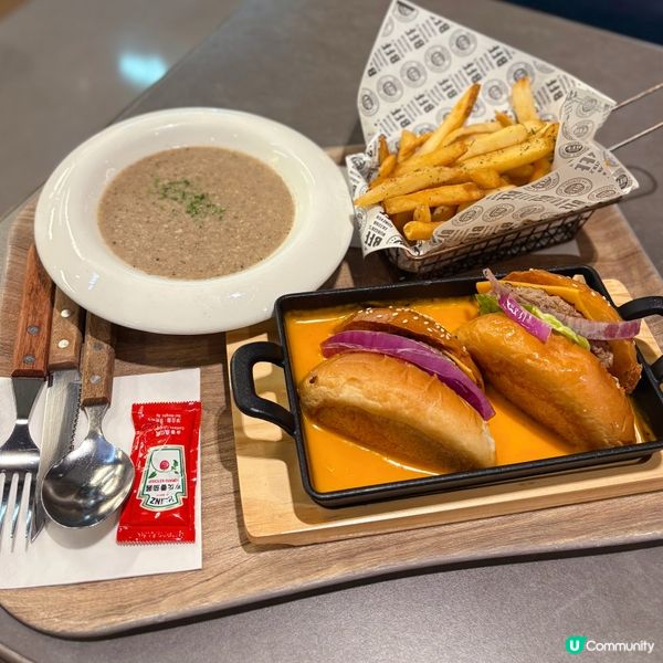 必試鐵板雙重芝士漢堡🍔