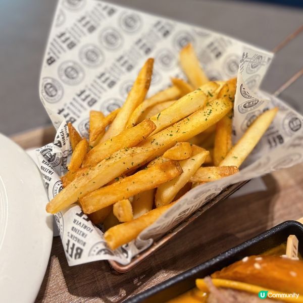 必試鐵板雙重芝士漢堡🍔