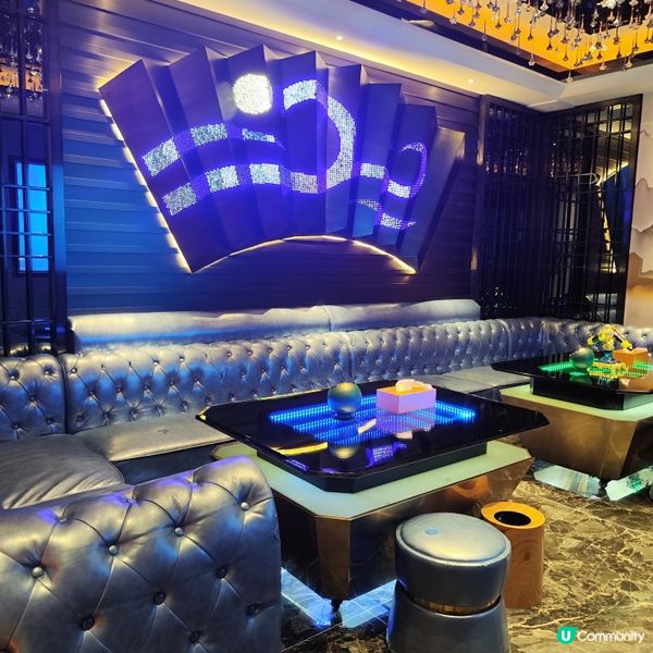 東門無邊際泳池按摩店