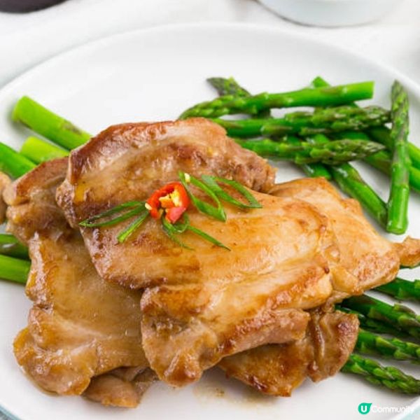 蠔油雞扒配露荀

