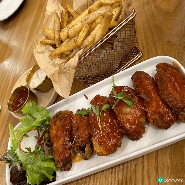 主食：香煎鵝肝牛肝菌意大利飯、軟殼蟹溫泉蛋芝士忌廉意大利麵，...