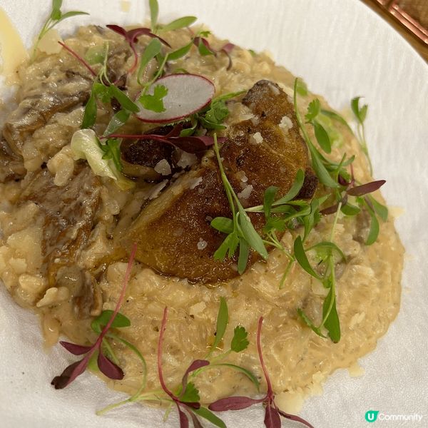 主食：香煎鵝肝牛肝菌意大利飯、軟殼蟹溫泉蛋芝士忌廉意大利麵，...