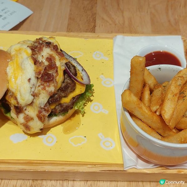 甜品～Woosa 屋莎洋食鬆餅屋🥞🍔🍟🍹🧉🍛🍝