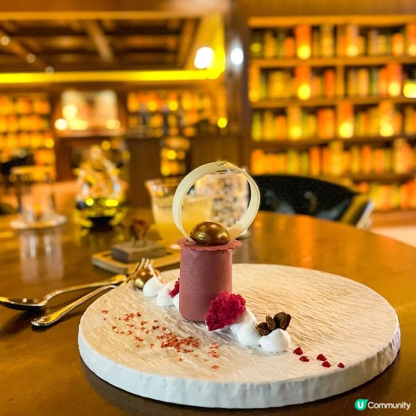 銅鑼灣浪漫海景復古圖書館風餐廳🥂