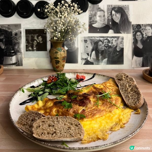 布達佩斯小店，能坐低是緣份☕️🇭🇺