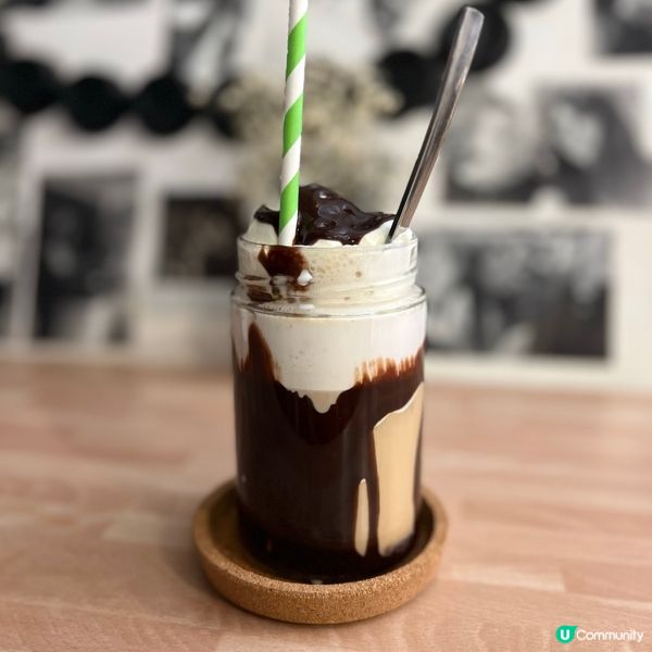 布達佩斯小店，能坐低是緣份☕️🇭🇺