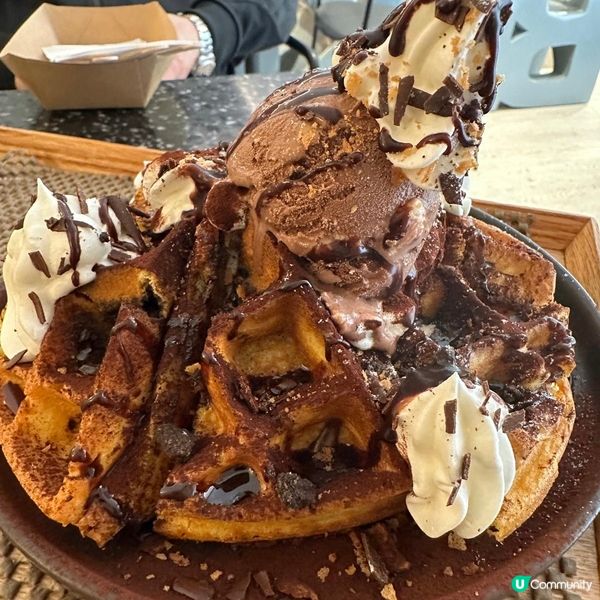 型格Cafe😍三重朱古力窩夫