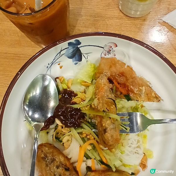 ## 油麻地平價越式下午茶😋