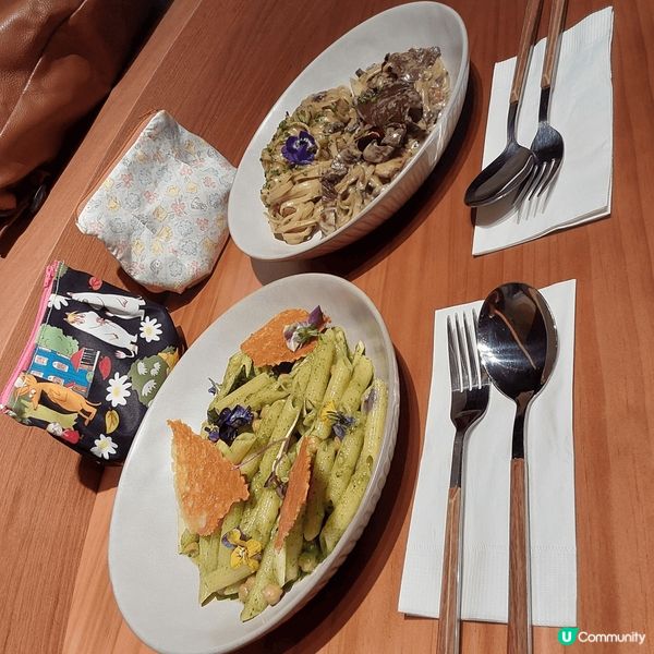 我哋去咗啟德Sogo度食意大利粉，叫咗芝士同蘑菇長通粉，口感...