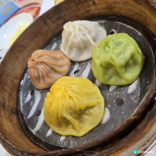 福田掃街😋連城新天地20蚊四色小籠包！