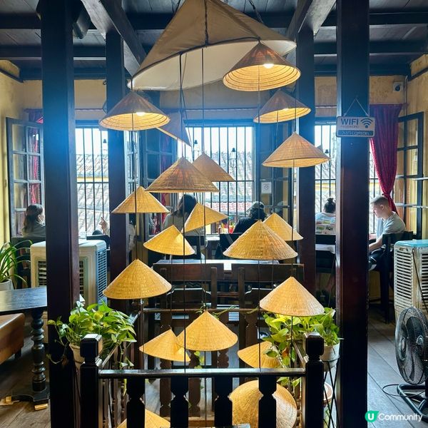 會安古鎮必去打卡cafe☕️ ，站在天台俯瞰會安古色古香景色🤩