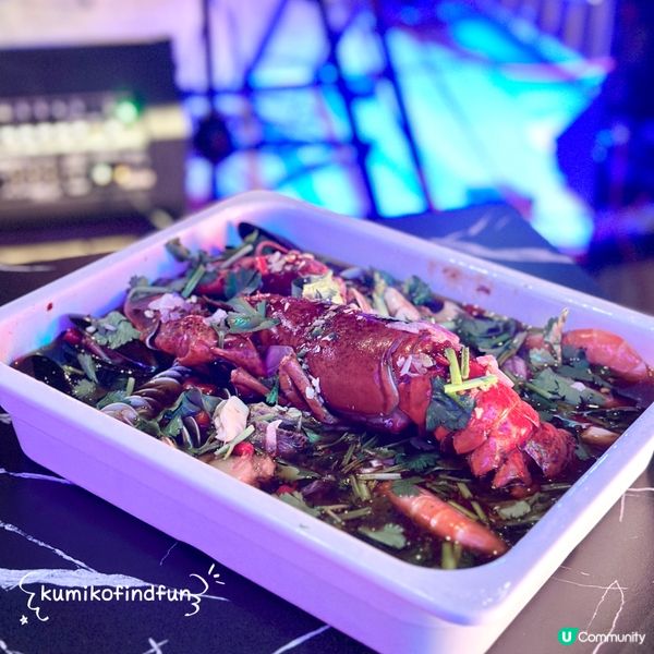 銅鑼灣酒吧餐廳 🎤🎶  🥳