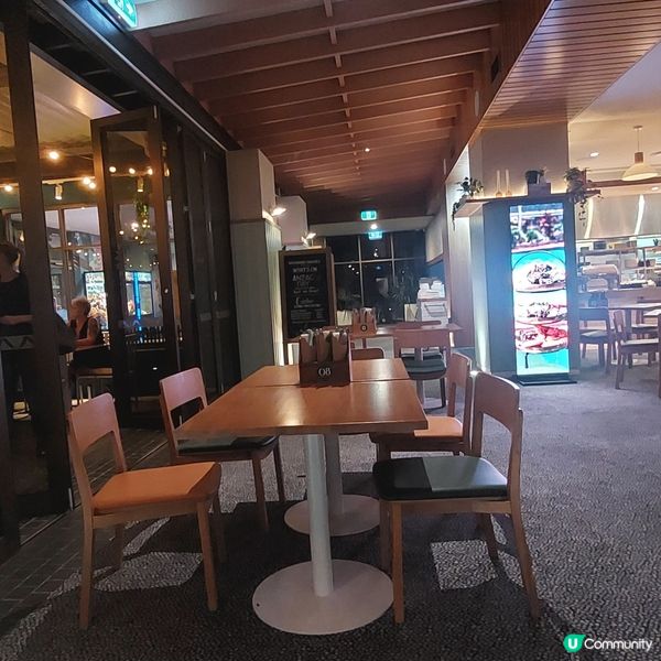 西冷300g🥩👍😋🍷🍟🥗