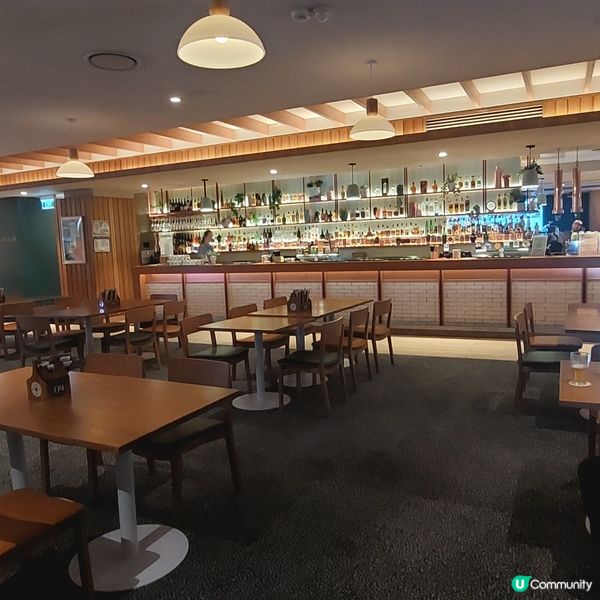 西冷300g🥩👍😋🍷🍟🥗