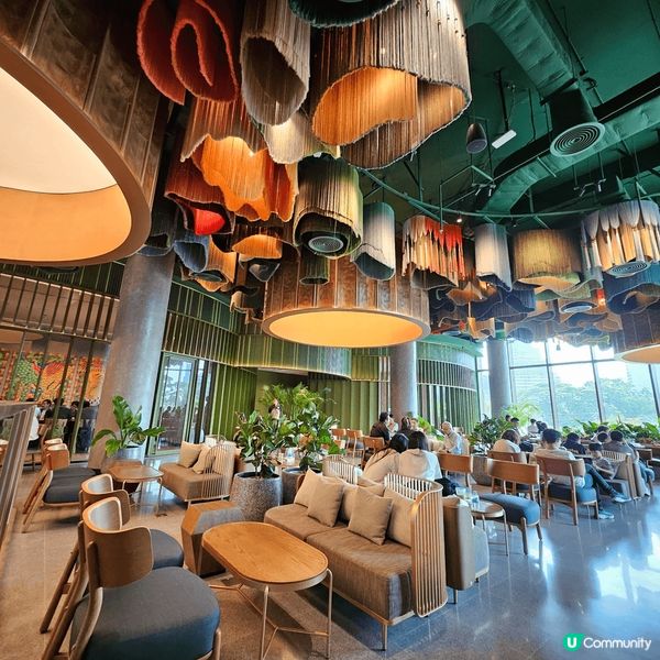 Bangkok Lumphini MRT station 直...