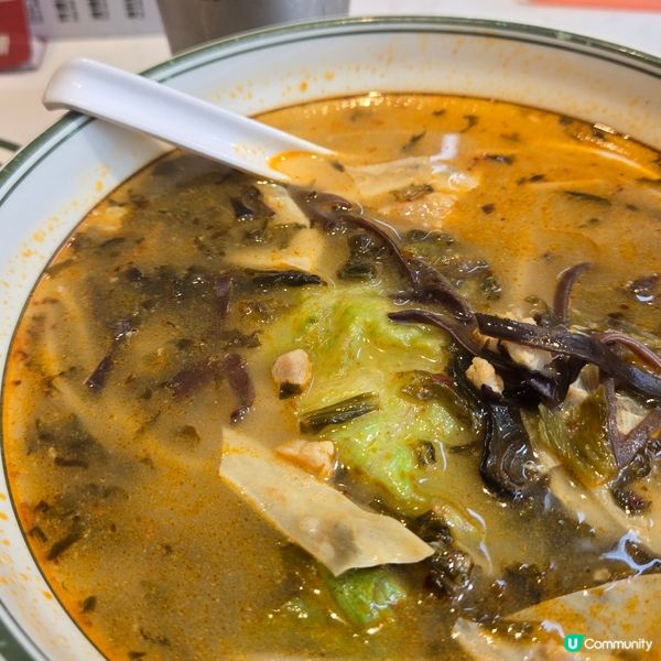 豬扒酸酸辣辣米線😋