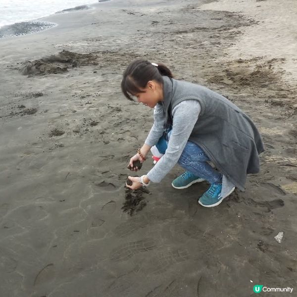 遊黑沙海灘🏖