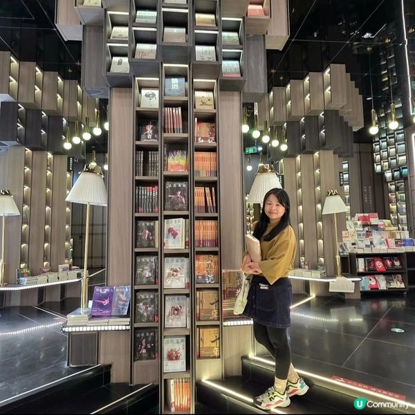 ✨️超動感‼️超好拍😱 書店⁉️🔥「鍾書閣」‼️🤗