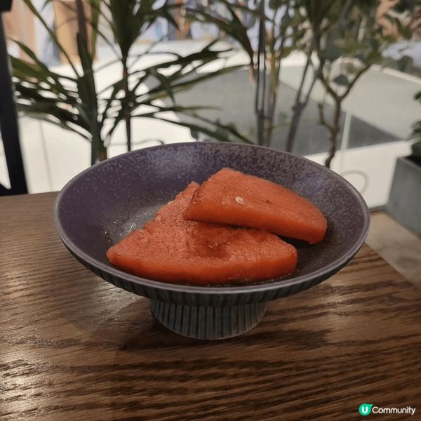 人氣西班牙餐廳，經常爆滿，記得提前 book 枱。餐廳有二人...