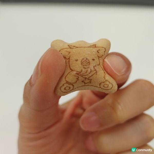 泰國限定菠蘿味熊仔餅🍍