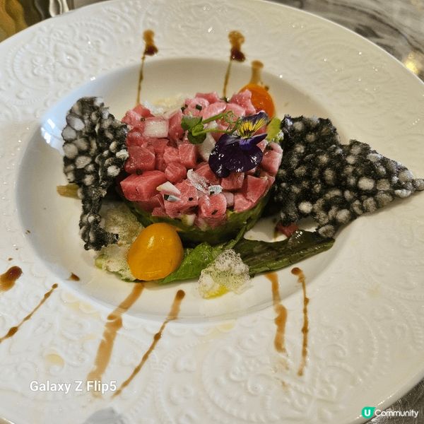 參加咗牛威朋友的婚宴 , 位於銅鑼灣某一間餐廳 , 覺得食物...