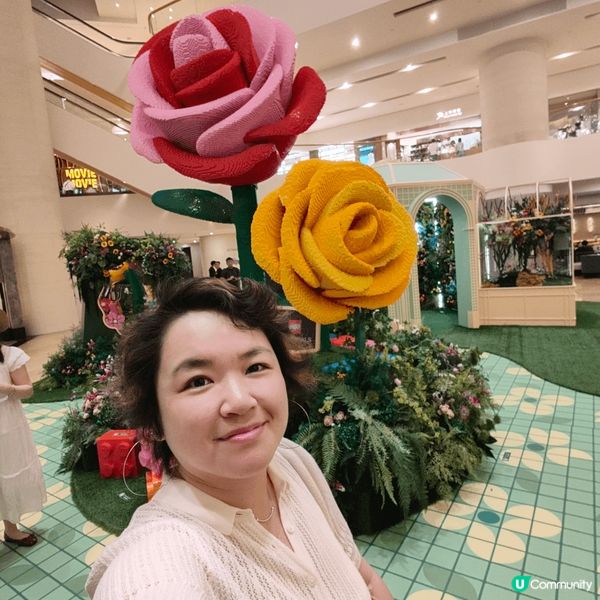 於金鐘Pacific Place太古廣場，展出全港首個Leg...