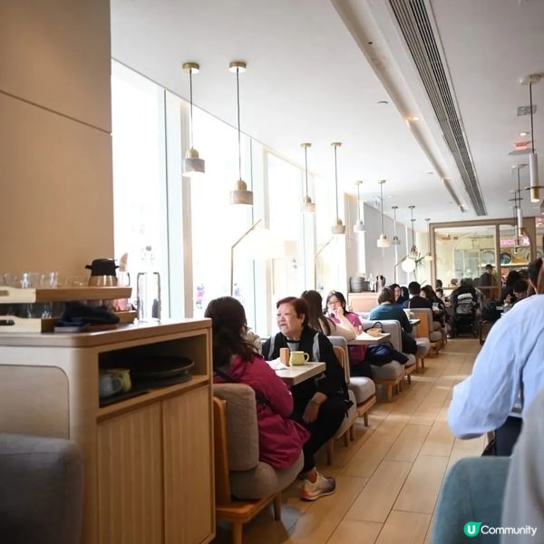 德福嘆早餐，松露炒蛋配比高包😋