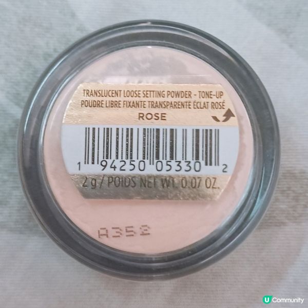 🌸粉嫩透亮蜜粉，自然柔焦透光！