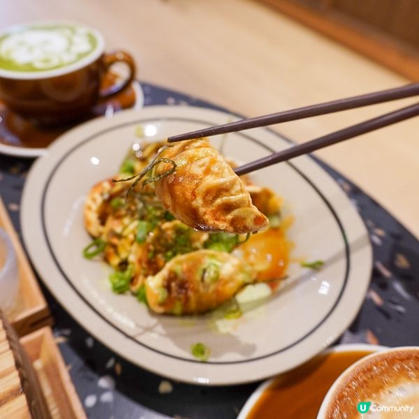 係旺角T.O.P.食Lunch揀左地下呢間Couch Clu...