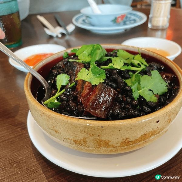 地道客家菜，很有特色🧆與別不同。是一家著名客家菜館！