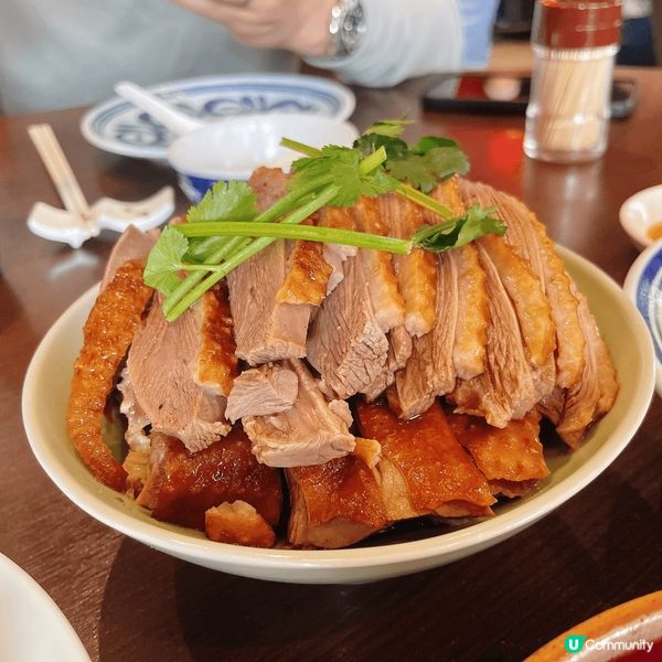 地道客家菜，很有特色🧆與別不同。是一家著名客家菜館！