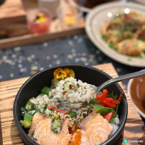 係旺角T.O.P.食Lunch揀左地下呢間Couch Clu...