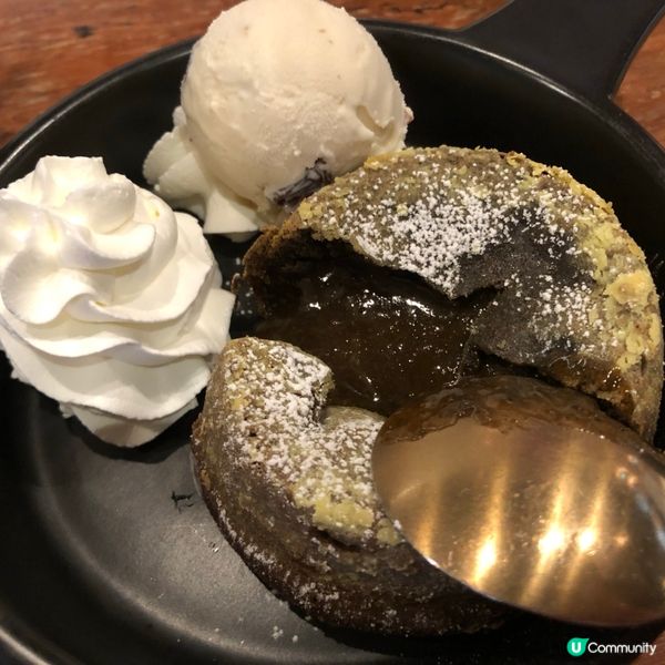 餐廳配套齊全，chat chill me time 聖地✨😎