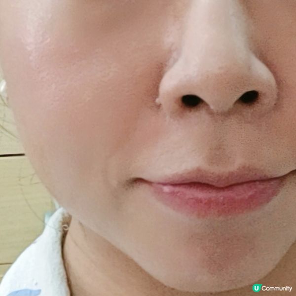 ✨  絲滑透薄粉底液，裸妝必備！