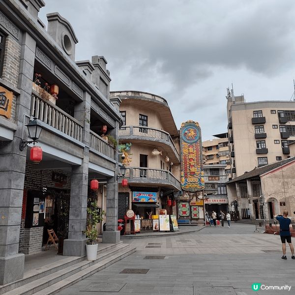 深圳觀瀾古墟是龍華區保存最完整的清代客家墟市，青磚灰瓦、騎樓...