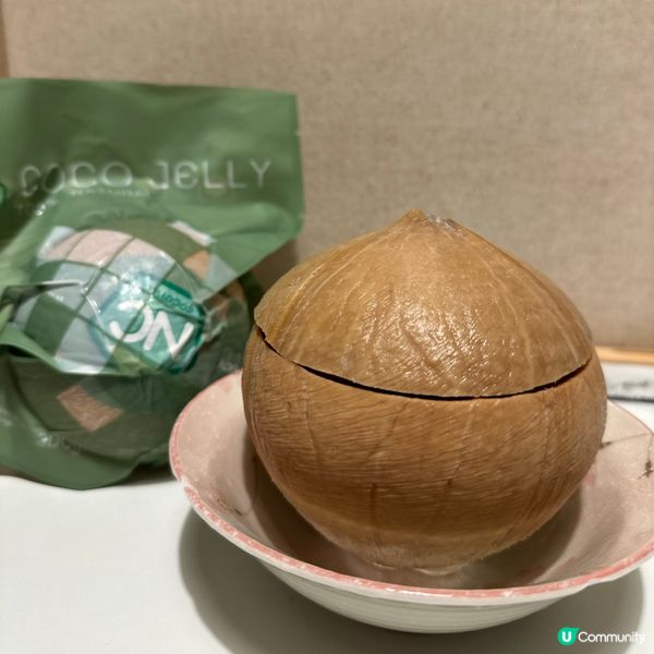 椰皇啫喱，泰國直送！🥥😋 拆開即食，清涼解渴！