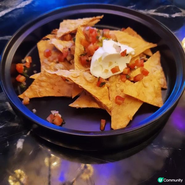 銅鑼灣多元化表演餐廳十八夢