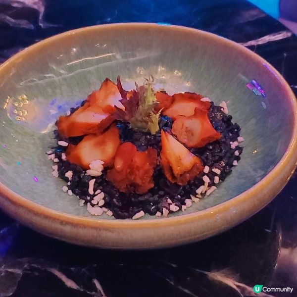 銅鑼灣多元化表演餐廳十八夢