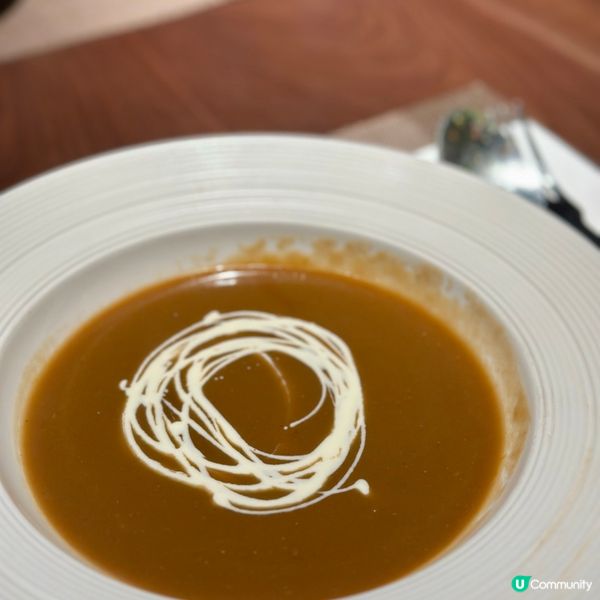 銅鑼灣樓上西餐🤩！五道菜超值！😋