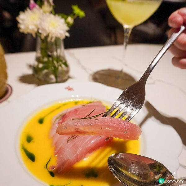 位於中環擺花街的新法式小餐館LALA,由Louise前行政總...