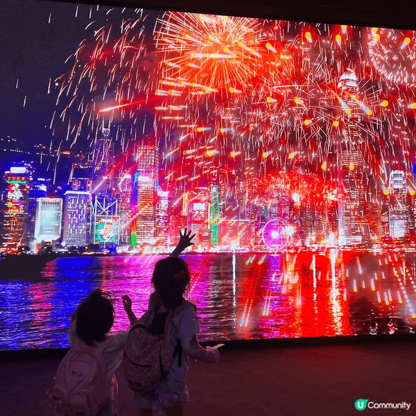 這個是在尖沙咀的國家教育日展覽，帶小朋友多認識國家各方面的發...