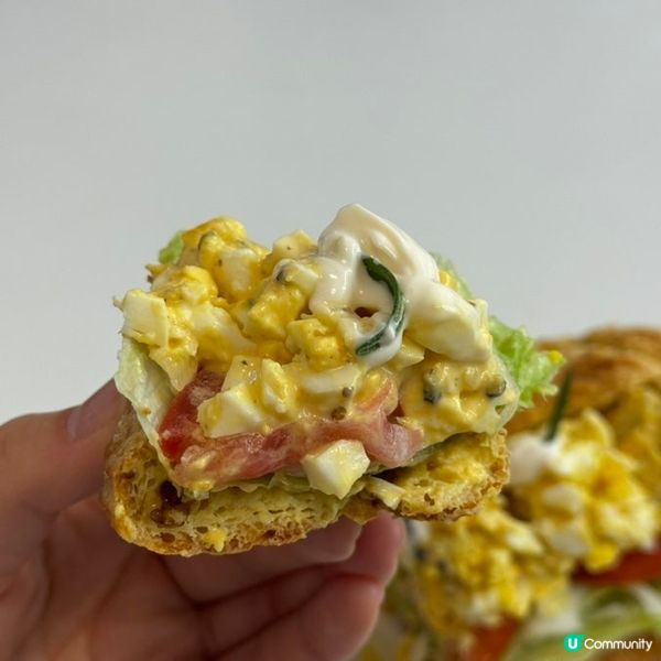 早餐之選~自製爆餡蛋沙律法包