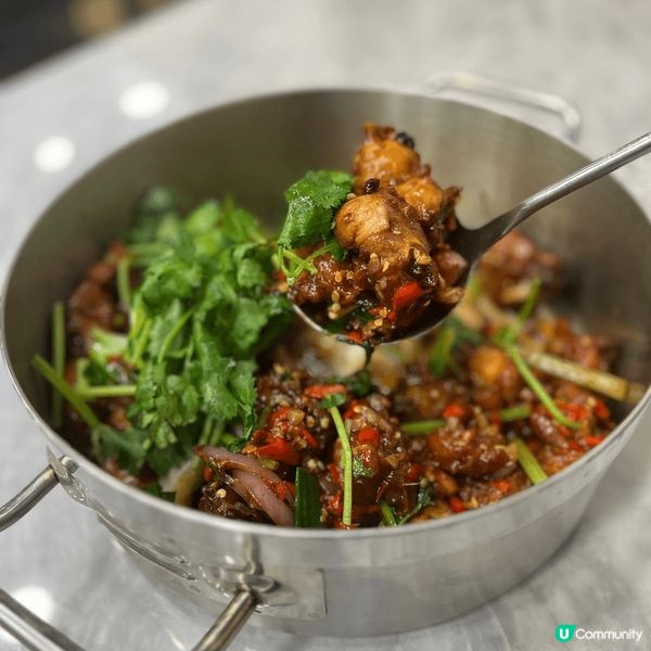 今日就同朋友去左至尊雲吞麵雞煲食放題