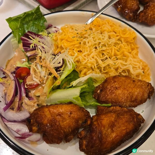 脆炸雞翼芝士撈麵