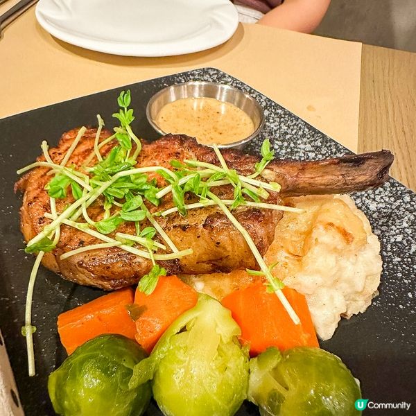 有係外國食西餐嘅Feel💯$80蘋果木燒西班牙黑毛豬鞍扒超抵...