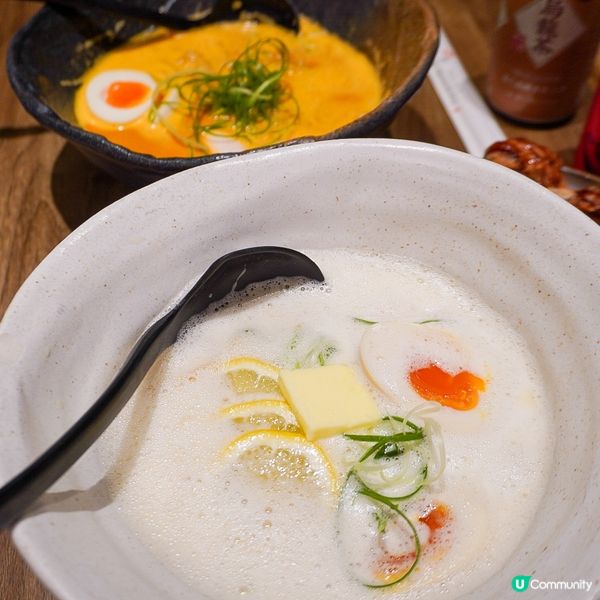 雞白湯拉麵越開越多,今次去咗奧海城月詠雞白湯麵專門店,來自鹿...